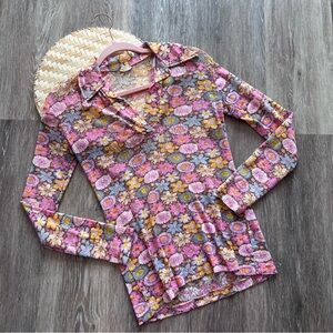 Vintage 1970’s mesh retro floral print disco collar button‎ down blouse